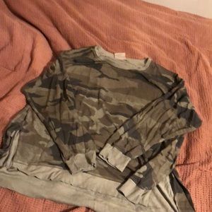 Camo long sleeve split side